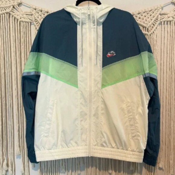 NWT Rare Nike 90’s Style Windbreaker Jacket Reflective Sz L UNISEX - Picture 1 of 10
